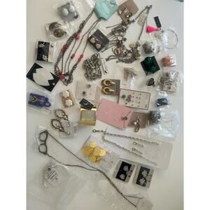 NWT / New Vintage  Fashion Jewelry Bundle Mixed 34 PC #1